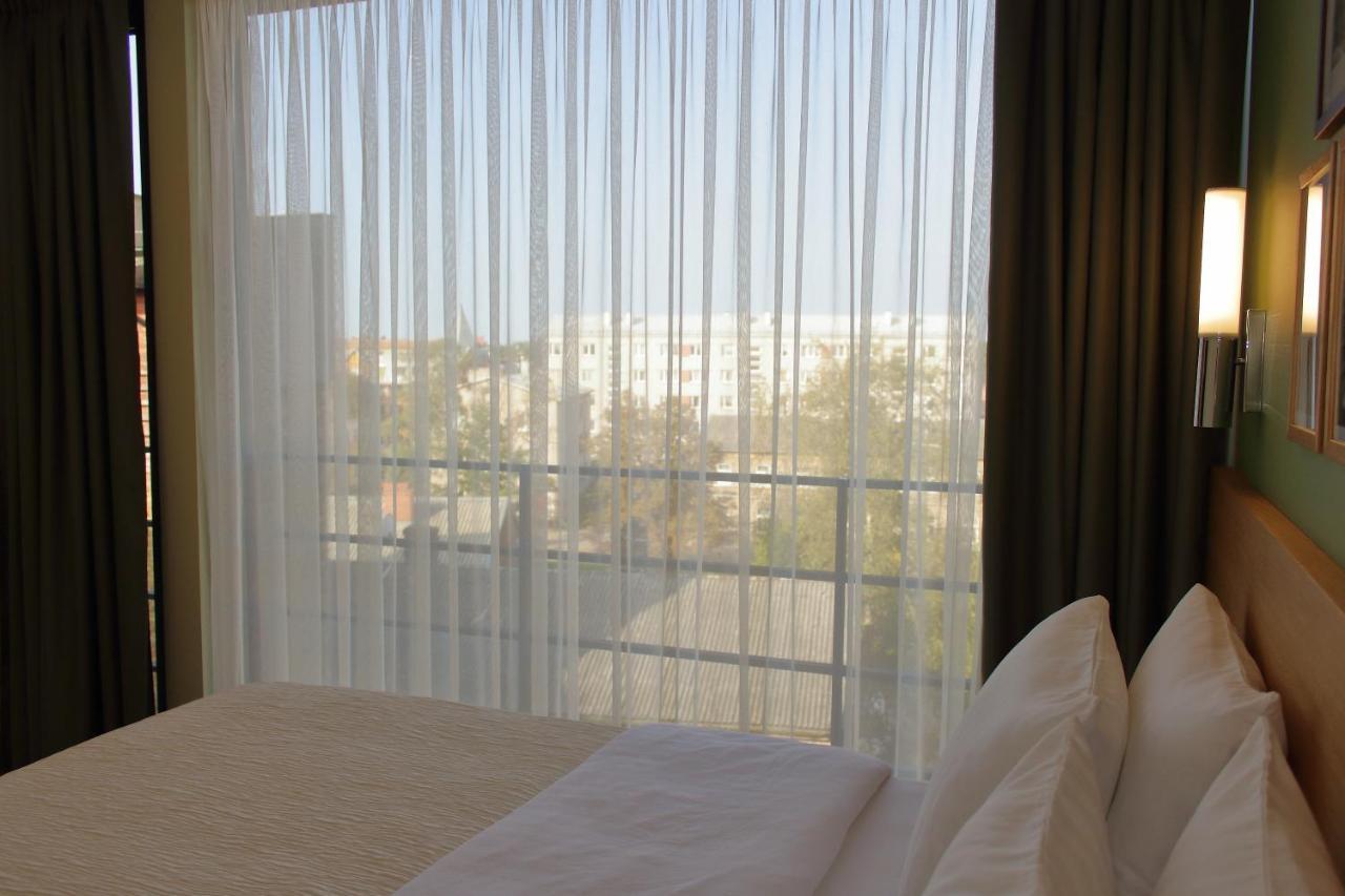 Hotel Kolumbs Liepaja Bagian luar foto